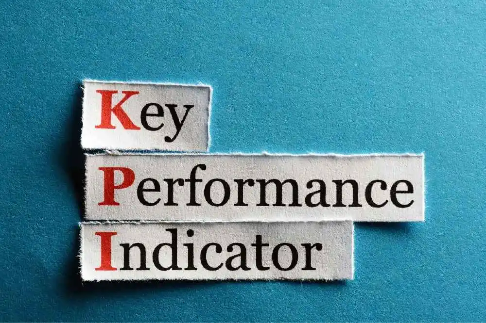 شاخص‌های کلیدی عملکرد (KPI): راهنمای جامع برای موفقیت کسب‌وکار در آمریکا و کانادا